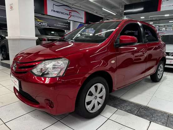 TOYOTA-ETIOS-2016