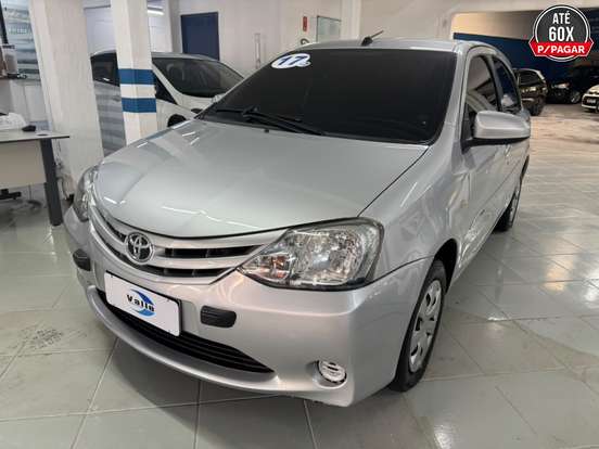 TOYOTA-ETIOS-2016