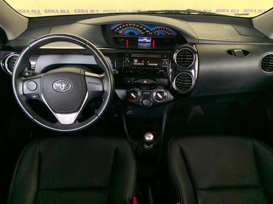 TOYOTA-ETIOS CROSS-1.5 16V FLEX 4P MANUAL TOYOTA-ETIOS CROSS-2014