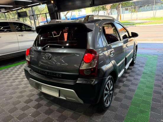 TOYOTA-ETIOS CROSS-1.5 16V FLEX 4P MANUAL TOYOTA-ETIOS CROSS-2014