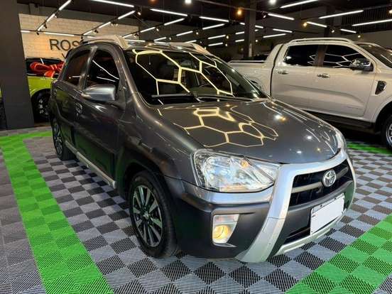 TOYOTA-ETIOS CROSS-2014