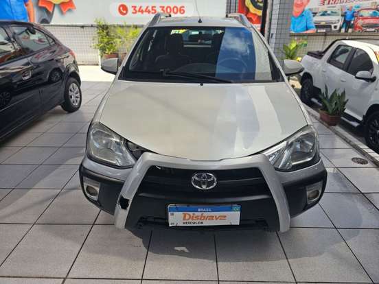 TOYOTA-ETIOS CROSS-1.5 16V FLEX 4P MANUAL TOYOTA-ETIOS CROSS-2014