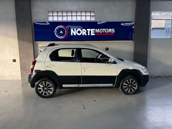 TOYOTA-ETIOS CROSS-1.5 16V FLEX 4P MANUAL TOYOTA-ETIOS CROSS-2015
