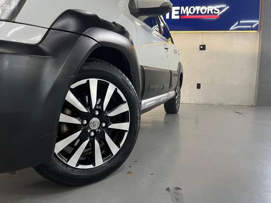 TOYOTA-ETIOS CROSS-1.5 16V FLEX 4P MANUAL TOYOTA-ETIOS CROSS-2015