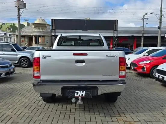 TOYOTA-HILUX-2.7 SR 4X2 CD 16V GASOLINA 4P MANUAL TOYOTA-HILUX-2010