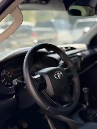 TOYOTA-HILUX-2020