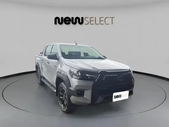 TOYOTA-HILUX-2023