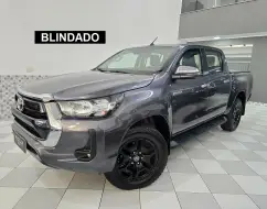 TOYOTA HILUX 2.8 D-4D TURBO DIESEL CD SRV 4X4 AUTOMÁTICO TOYOTA HILUX 2.8 D-4D TURBO DIESEL CD SRV 4X4 AUTOMÁTICO