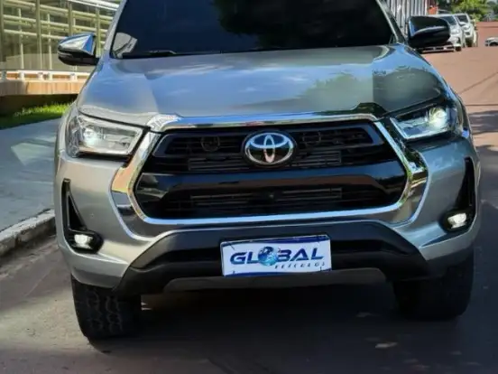 TOYOTA-HILUX-2.8 D-4D TURBO DIESEL CD SRX 4X4 AUTOMÁTICO TOYOTA-HILUX-2022