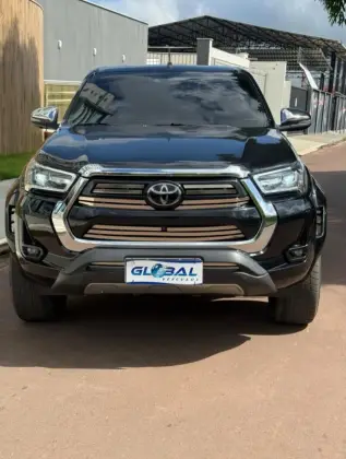 TOYOTA HILUX 2.8 D-4D TURBO DIESEL CD SRX 4X4 AUTOMÁTICO
