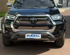 TOYOTA HILUX 2.8 D-4D TURBO DIESEL CD SRX 4X4 AUTOMÁTICO TOYOTA HILUX 2.8 D-4D TURBO DIESEL CD SRX 4X4 AUTOMÁTICO