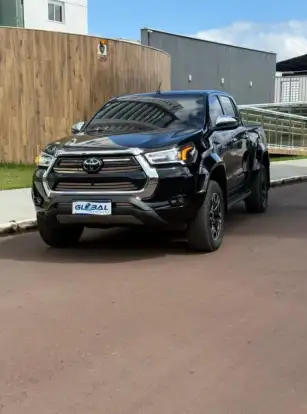 TOYOTA-HILUX-2024