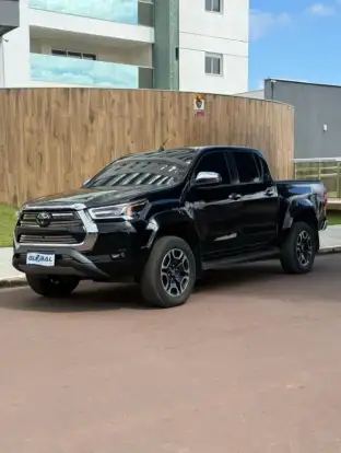 TOYOTA-HILUX-2024