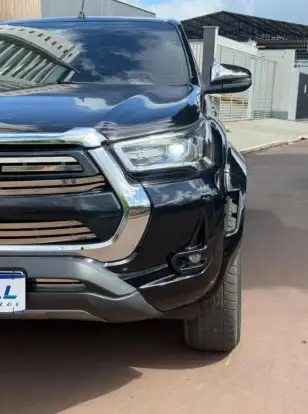 TOYOTA-HILUX-2024