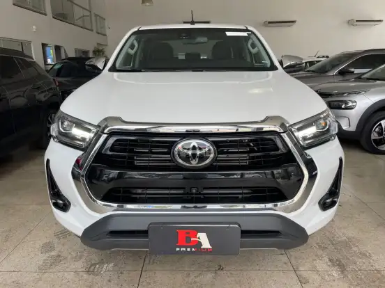 TOYOTA-HILUX-2026