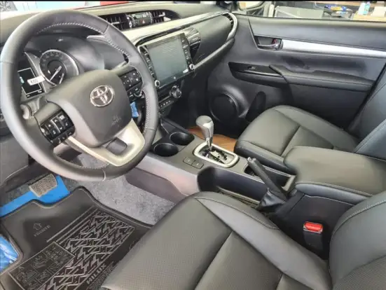 TOYOTA-HILUX-2026