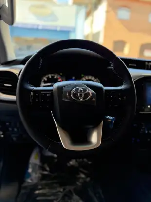 TOYOTA-HILUX-2026