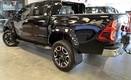 TOYOTA-HILUX-2026