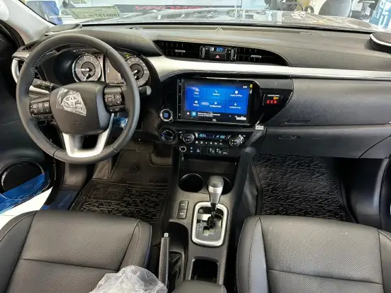 TOYOTA-HILUX-2026