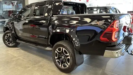 TOYOTA-HILUX-2026
