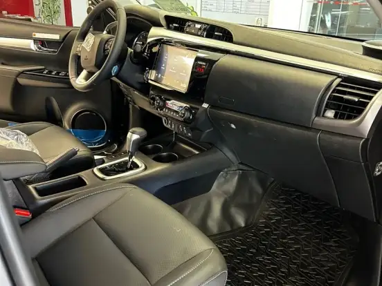 TOYOTA-HILUX-2.8 D-4D TURBO DIESEL CD SRX PLUS 4X4 AUTOMÁTICO TOYOTA-HILUX-2026