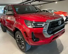 TOYOTA HILUX 2.8 D-4D TURBO DIESEL CD SRX PLUS 4X4 AUTOMÁTICO TOYOTA HILUX 2.8 D-4D TURBO DIESEL CD SRX PLUS 4X4 AUTOMÁTICO