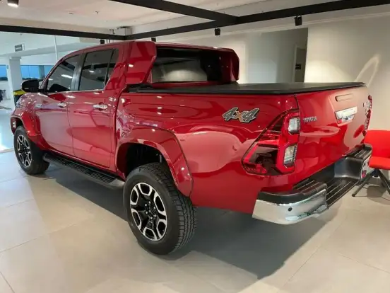 TOYOTA-HILUX-2.8 D-4D TURBO DIESEL CD SRX PLUS 4X4 AUTOMÁTICO TOYOTA-HILUX-2026