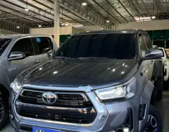 TOYOTA HILUX 2.8 D-4D TURBO DIESEL CD SRX PLUS 4X4 AUTOMÁTICO TOYOTA HILUX 2.8 D-4D TURBO DIESEL CD SRX PLUS 4X4 AUTOMÁTICO