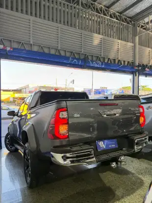 TOYOTA-HILUX-2024