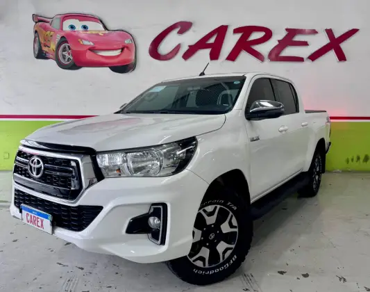 TOYOTA HILUX 2.8 SR 4X4 CD 16V DIESEL 4P AUTOMÁTICO