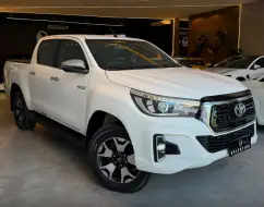 TOYOTA HILUX 2.8 SRX 4X4 CD 16V DIESEL 4P AUTOMÁTICO TOYOTA HILUX 2.8 SRX 4X4 CD 16V DIESEL 4P AUTOMÁTICO