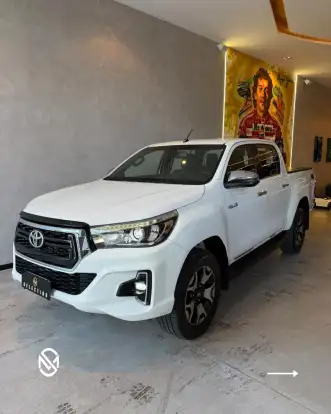 TOYOTA-HILUX-2018