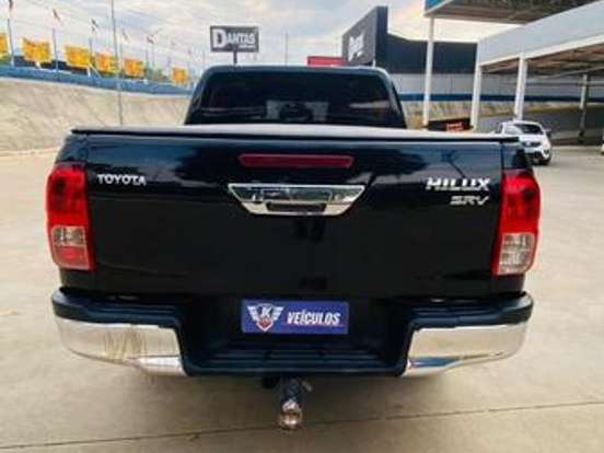 TOYOTA-HILUX-2.7 SR 4X2 CD 16V FLEX 4P AUTOMÁTICO TOYOTA-HILUX-2017