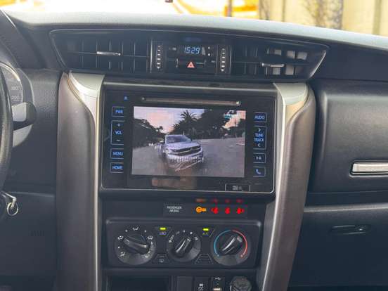 TOYOTA-HILUX-2.7 SR 4X2 CD 16V FLEX 4P AUTOMÁTICO TOYOTA-HILUX-2017