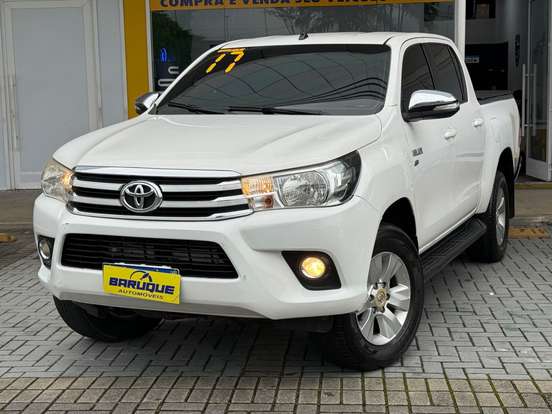 TOYOTA-HILUX-2016