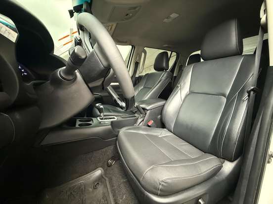 TOYOTA-HILUX-2.7 SRV 4X4 CD 16V FLEX 4P AUTOMÁTICO TOYOTA-HILUX-2016