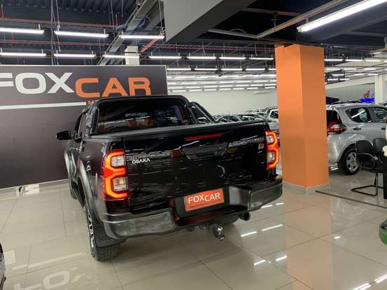 TOYOTA-HILUX-2022