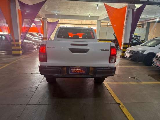 TOYOTA-HILUX-2.8 D-4D TURBO DIESEL CD POWER PACK 4X4 AUTOMÁTICO TOYOTA-HILUX-2024
