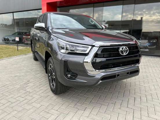TOYOTA-HILUX-2.8 D-4D TURBO DIESEL CD POWER PACK 4X4 AUTOMÁTICO TOYOTA-HILUX-2025