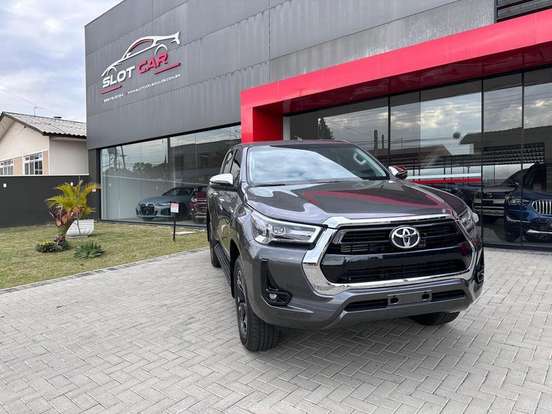 TOYOTA-HILUX-2.8 D-4D TURBO DIESEL CD POWER PACK 4X4 AUTOMÁTICO TOYOTA-HILUX-2025