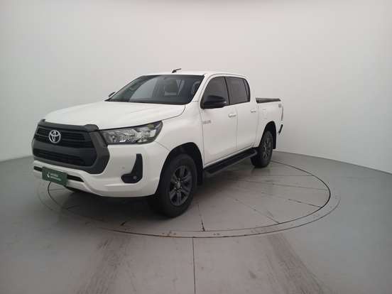 TOYOTA-HILUX-2023