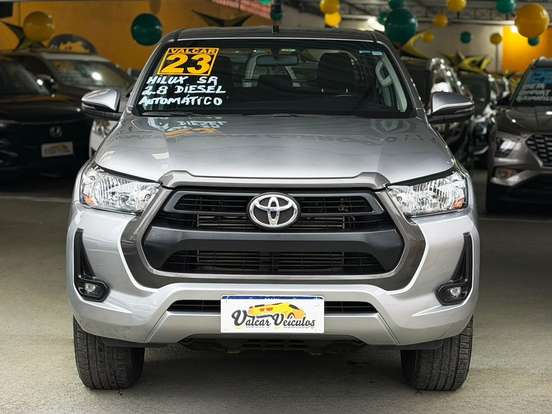 TOYOTA-HILUX-2.8 D-4D TURBO DIESEL CD SR 4X4 AUTOMÁTICO TOYOTA-HILUX-2023