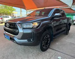 TOYOTA HILUX 2.8 D-4D TURBO DIESEL CD SRV 4X4 AUTOMÁTICO TOYOTA HILUX 2.8 D-4D TURBO DIESEL CD SRV 4X4 AUTOMÁTICO