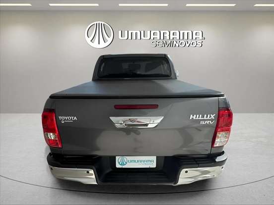 TOYOTA-HILUX-2.8 D-4D TURBO DIESEL CD SRV 4X4 AUTOMÁTICO TOYOTA-HILUX-2023