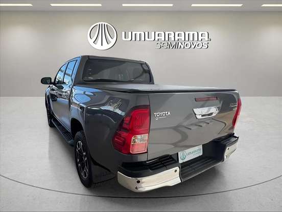 TOYOTA-HILUX-2.8 D-4D TURBO DIESEL CD SRV 4X4 AUTOMÁTICO TOYOTA-HILUX-2023