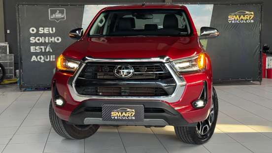 TOYOTA-HILUX-2021