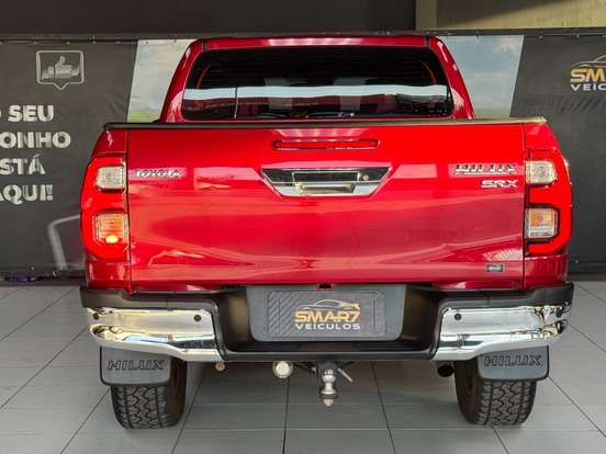 TOYOTA-HILUX-2.8 D-4D TURBO DIESEL CD SRX 4X4 AUTOMÁTICO TOYOTA-HILUX-2021