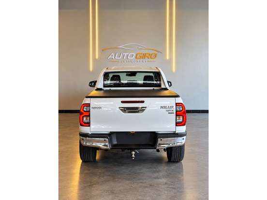 TOYOTA-HILUX-2.8 D-4D TURBO DIESEL CD SRX PLUS 4X4 AUTOMÁTICO TOYOTA-HILUX-2026