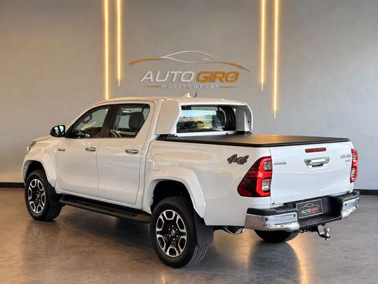TOYOTA-HILUX-2.8 D-4D TURBO DIESEL CD SRX PLUS 4X4 AUTOMÁTICO TOYOTA-HILUX-2026