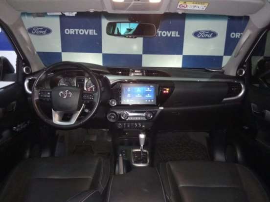 TOYOTA-HILUX-2.8 D-4D TURBO DIESEL CD SRX PLUS 4X4 AUTOMÁTICO TOYOTA-HILUX-2024